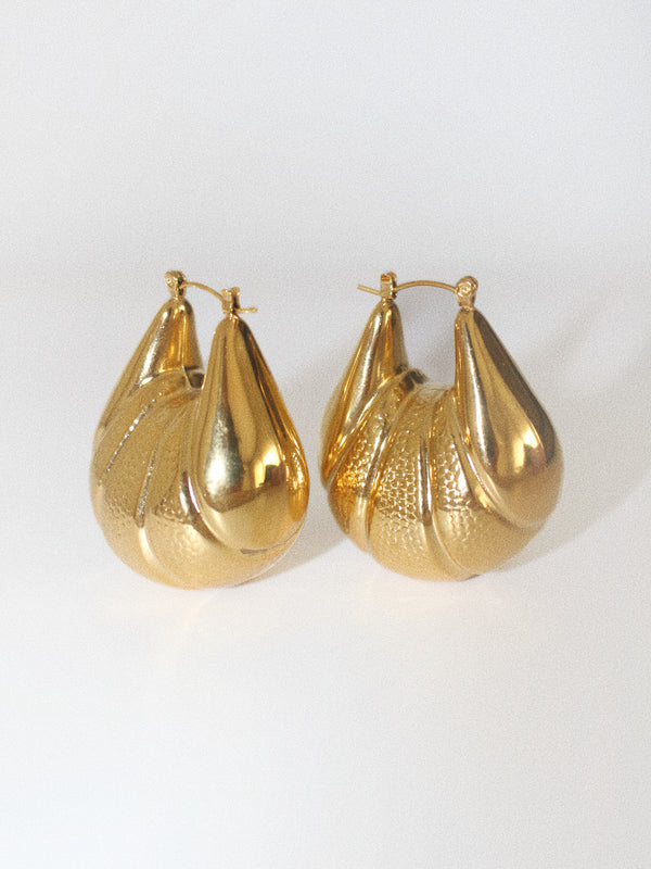 Gigi Hollow Chunky Earrings