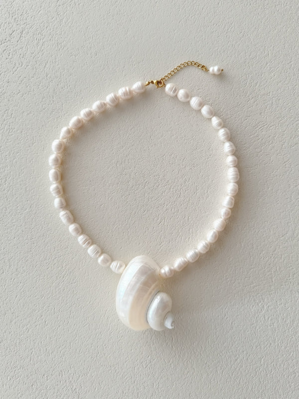 Ocean Muse Shell Necklace With Freshwater Baroque Pearls