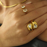 Alba One Size Golden Zircon Ring